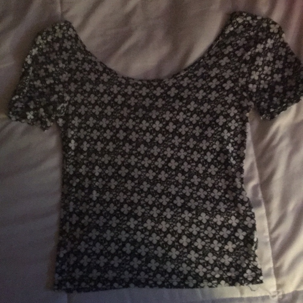 Aero cropped shirt